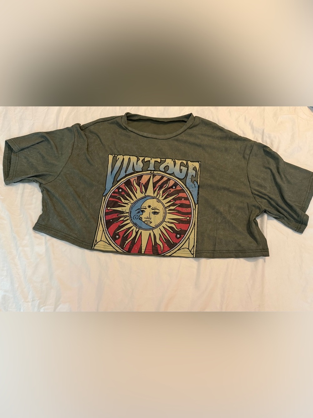 Cropped Vintage Sun & Moon Graphic Tee - Olive Green